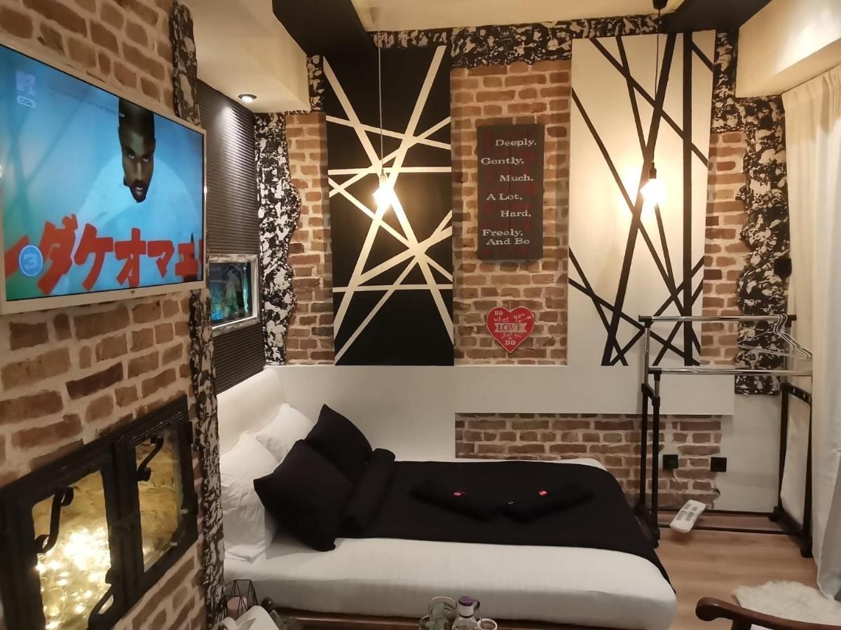Studio Apartman Black & White Centar Sarajevo Free Parking מראה חיצוני תמונה