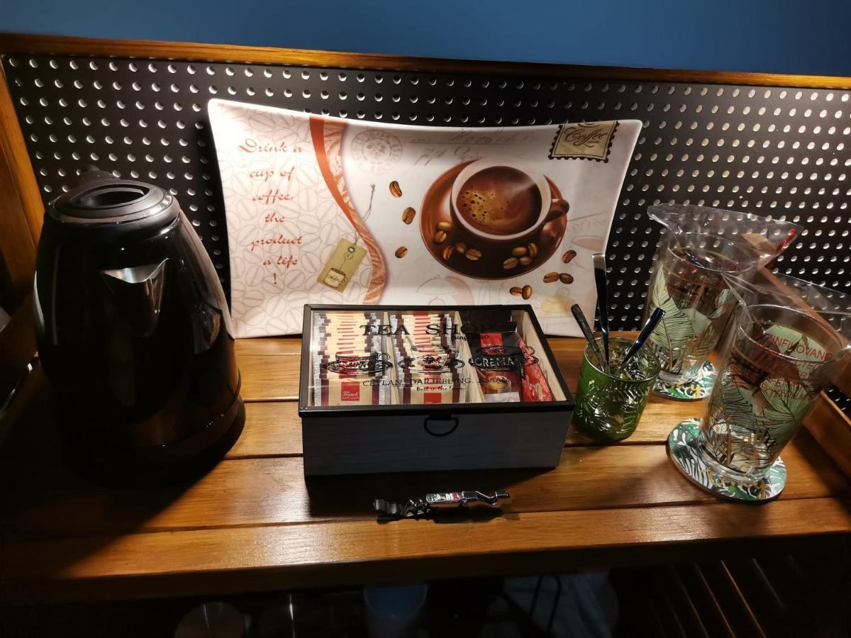 Studio Apartman Black & White Centar Sarajevo Free Parking מראה חיצוני תמונה