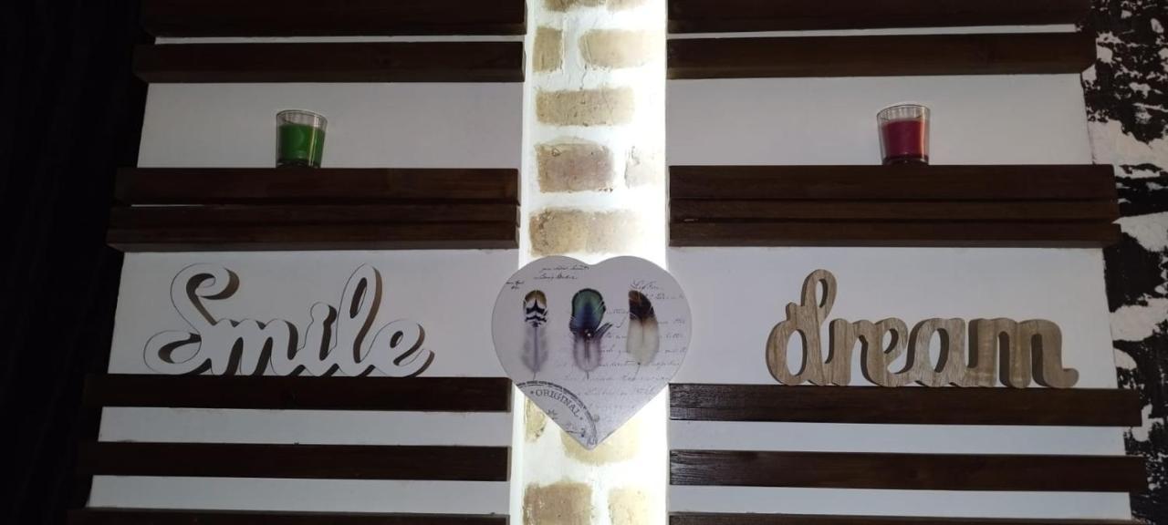 Studio Apartman Black & White Centar Sarajevo Free Parking מראה חיצוני תמונה