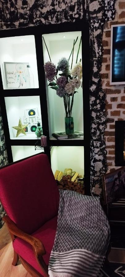 Studio Apartman Black & White Centar Sarajevo Free Parking מראה חיצוני תמונה